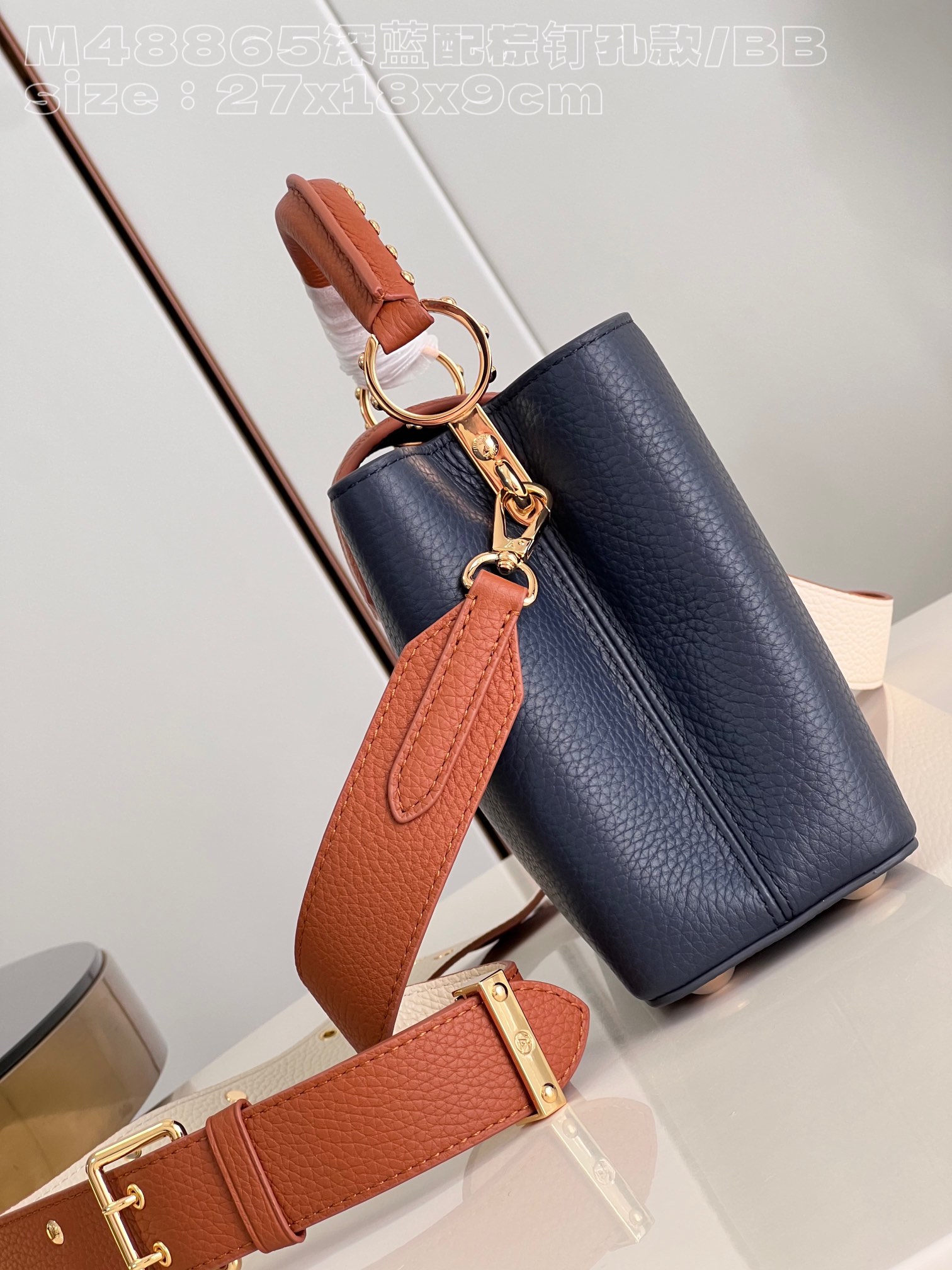 l**is V*t*n capucines bb handbag