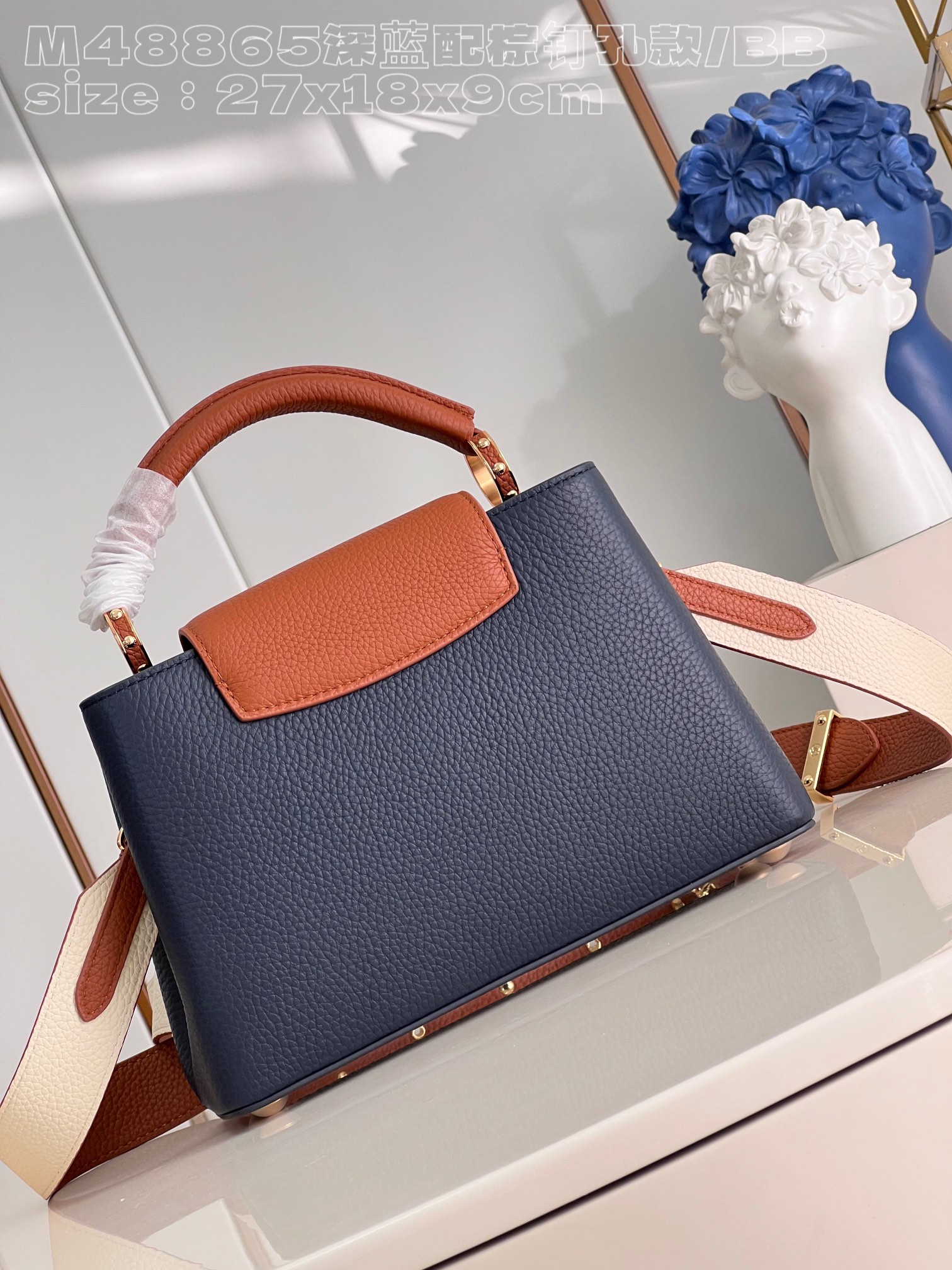 l**is V*t*n capucines bb handbag