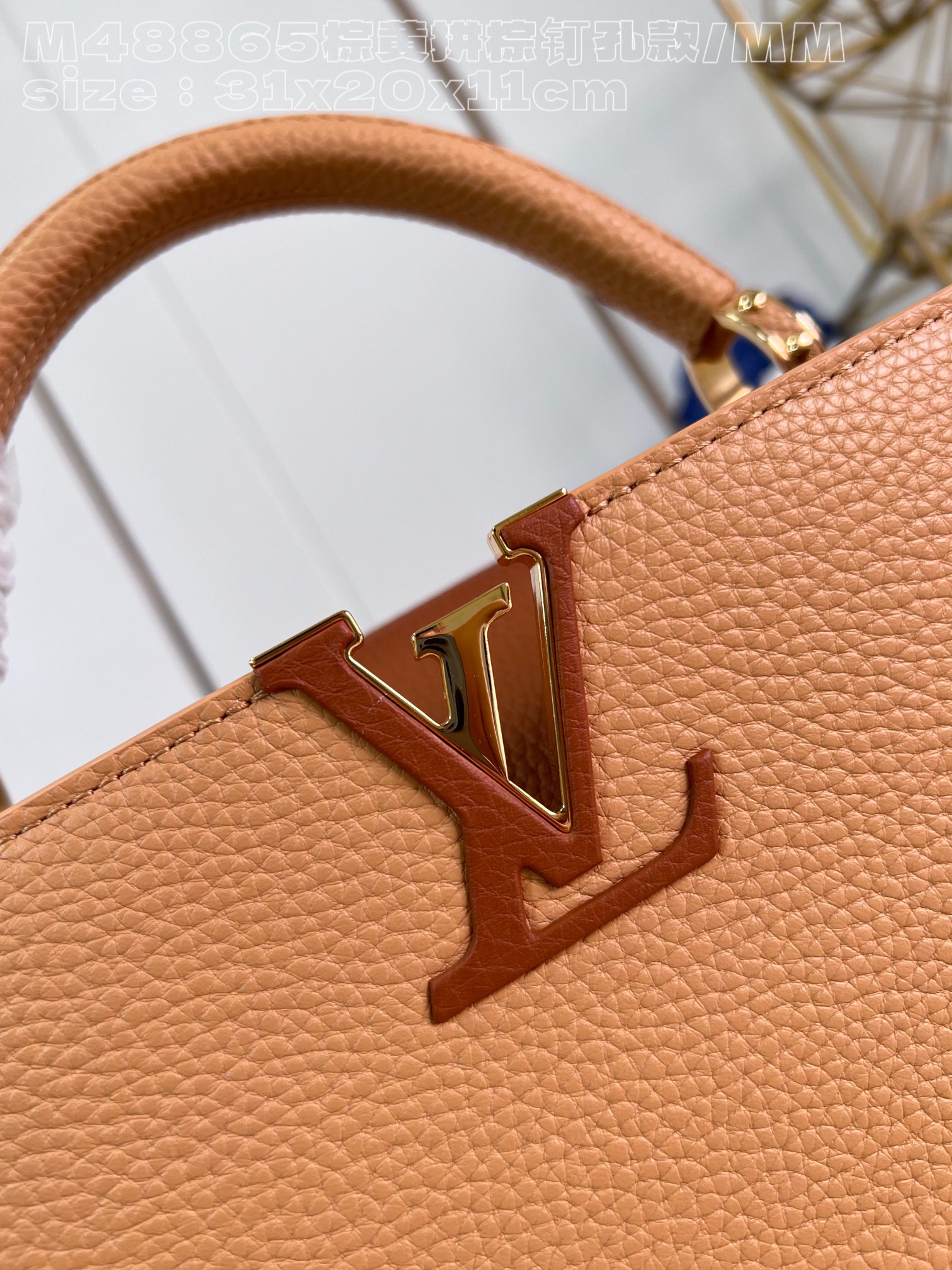 l**is V*t*n capucines mm handbag