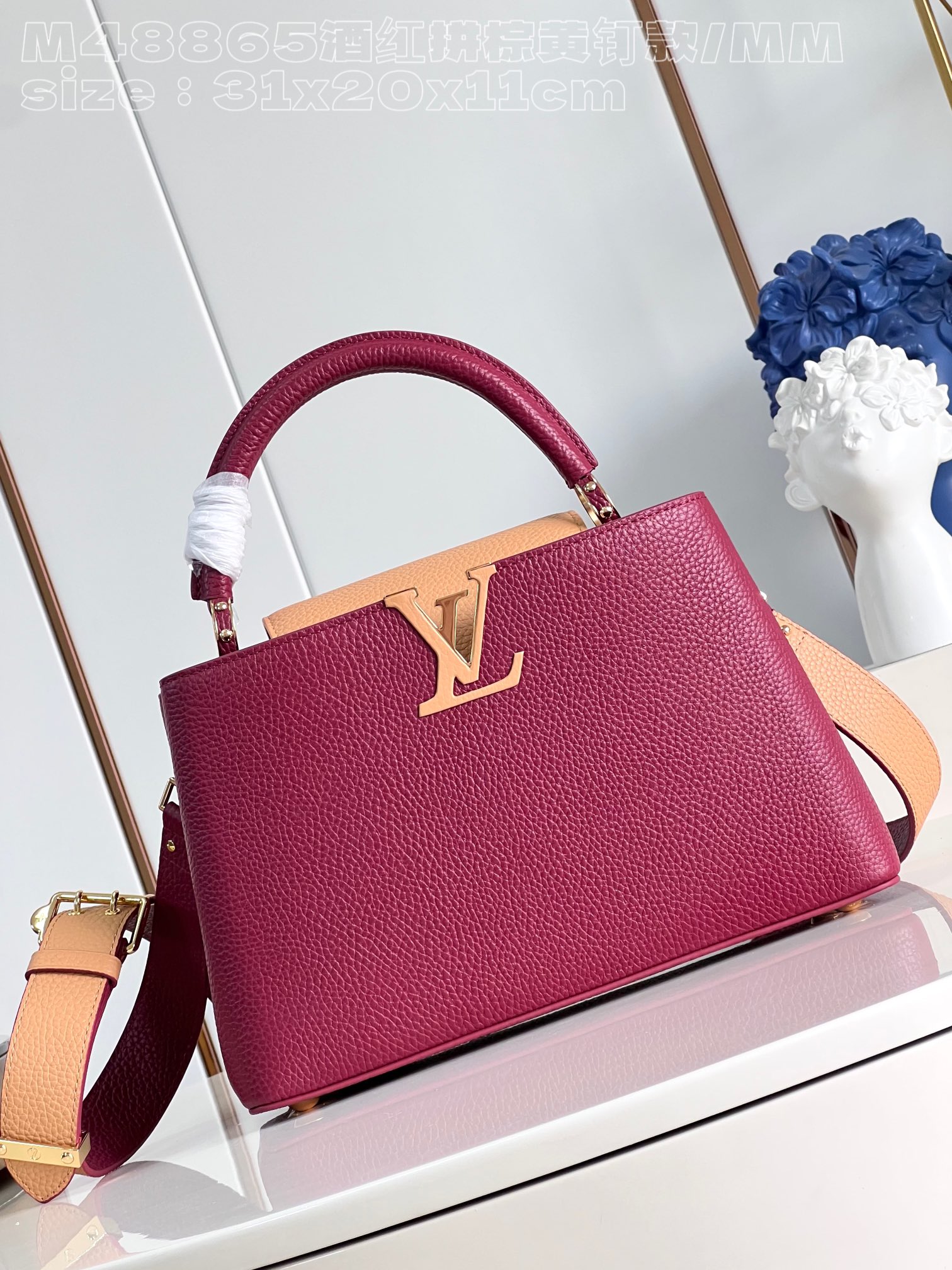l**is V*t*n capucines mm handbag