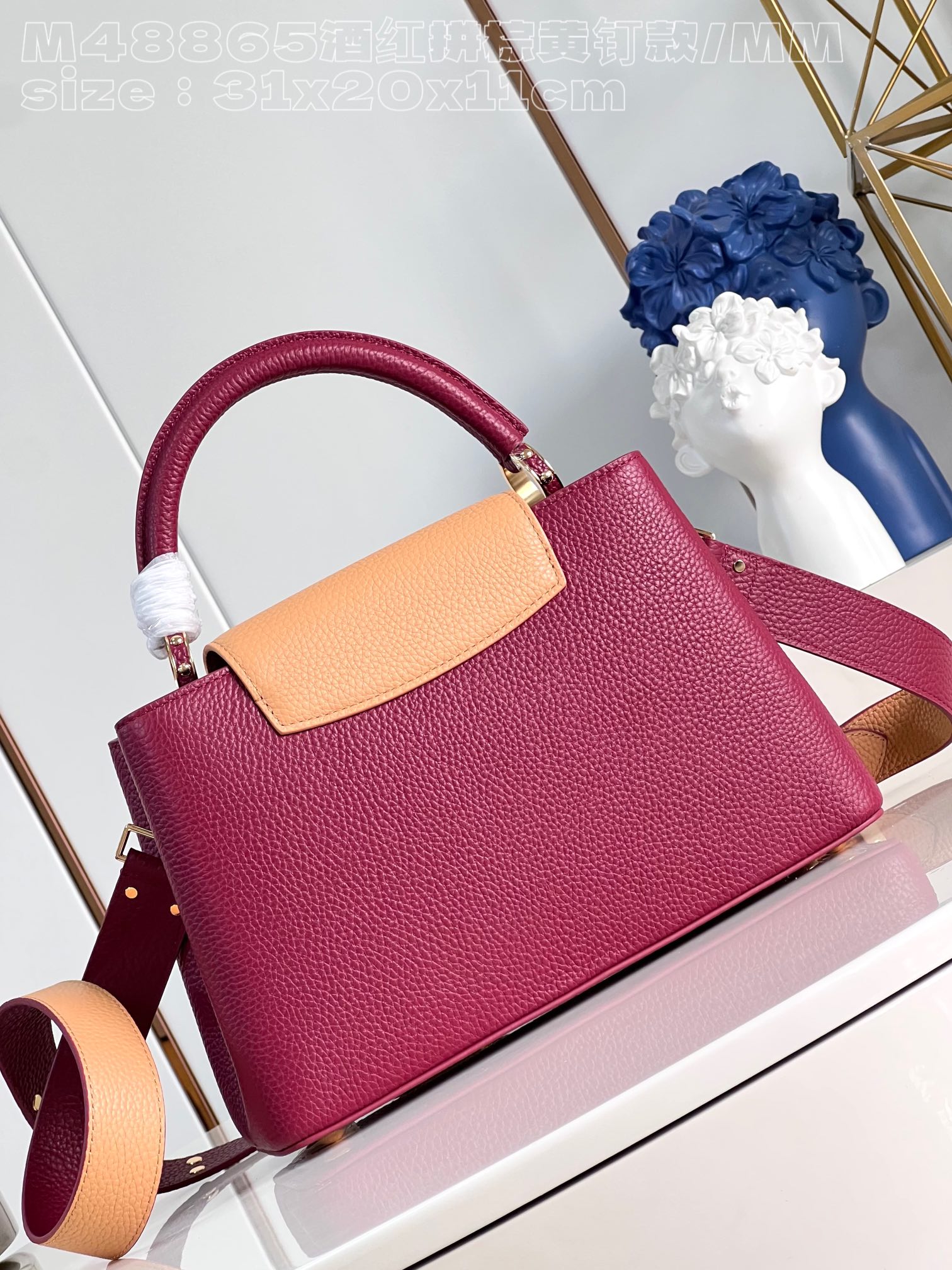 l**is V*t*n capucines mm handbag