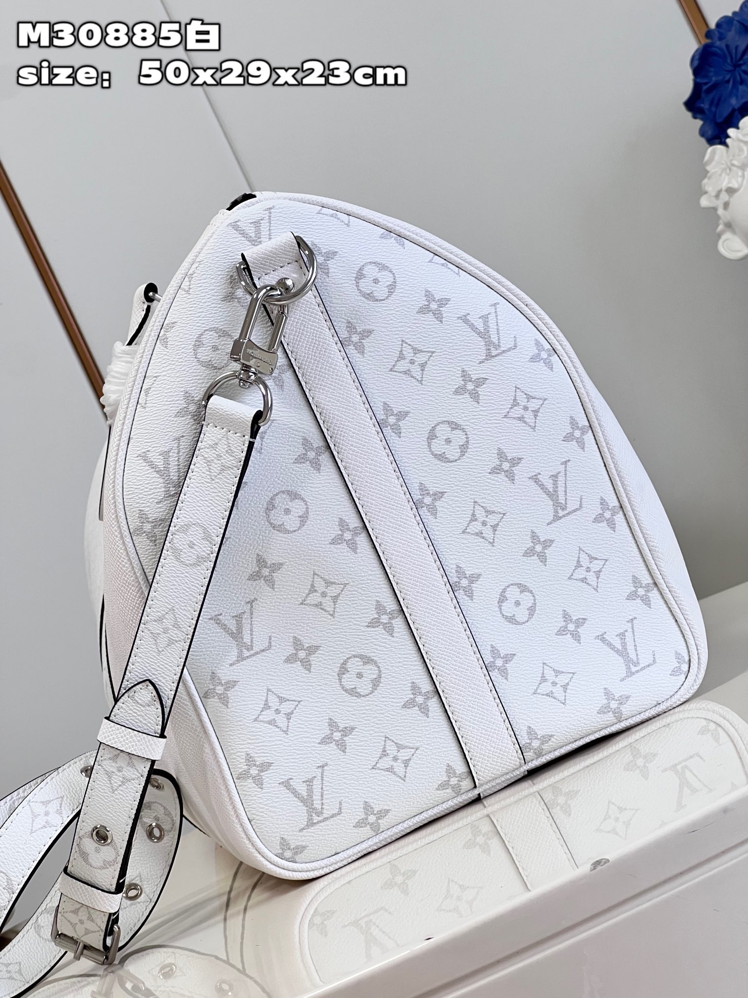 l**is V*t*n keepall bandoulière 50