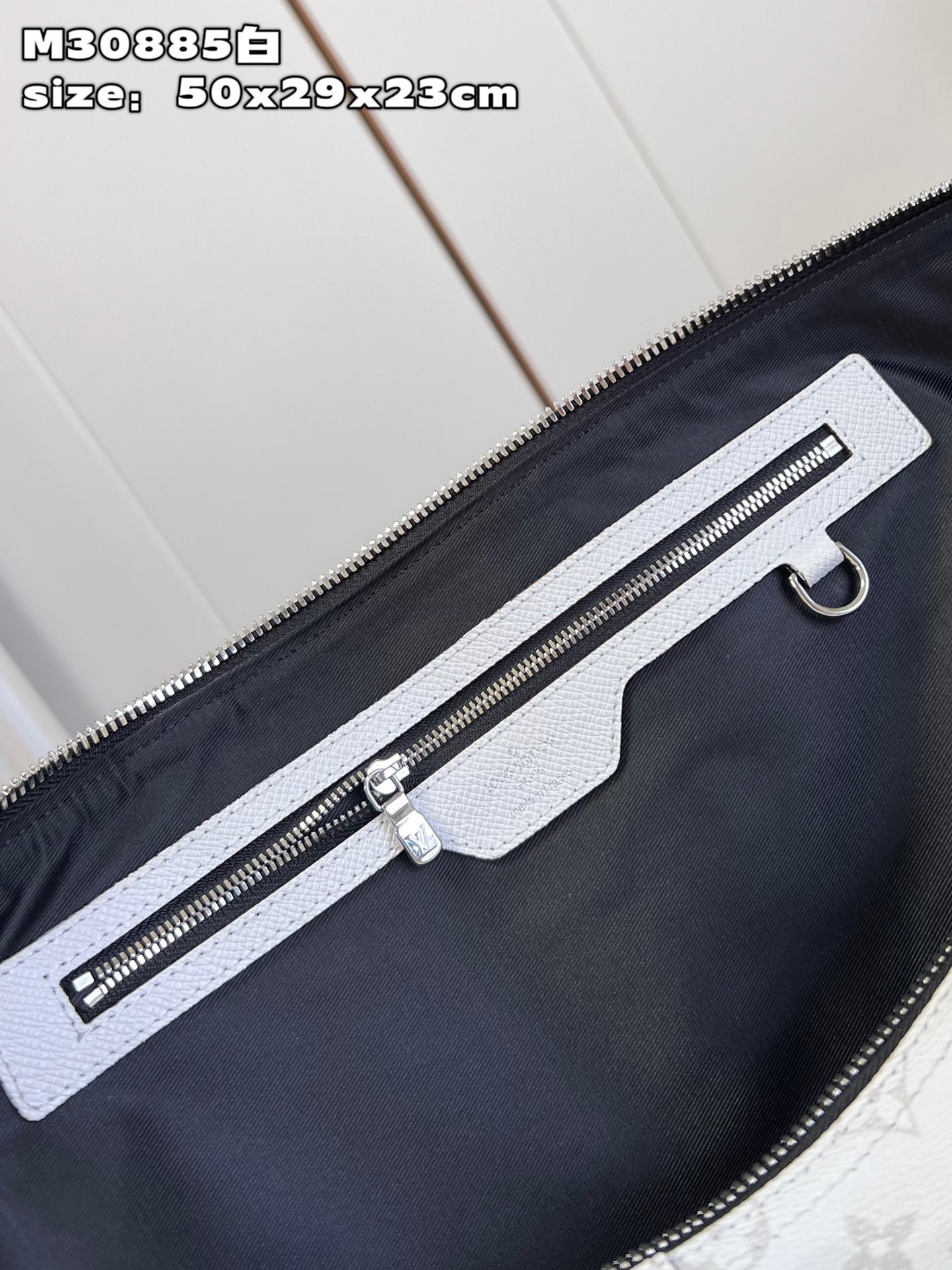 l**is V*t*n keepall bandoulière 50