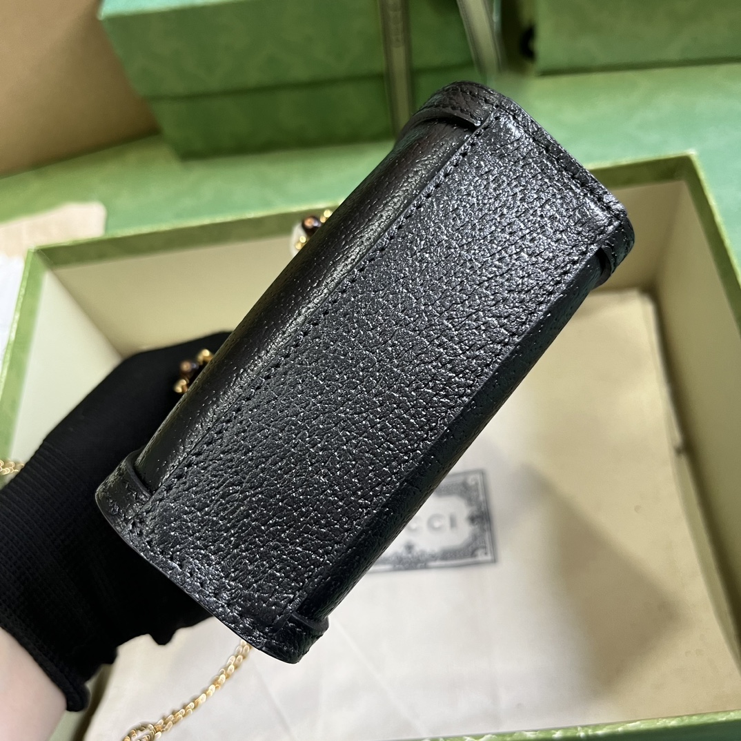 g*u*i diana S*per mini bag