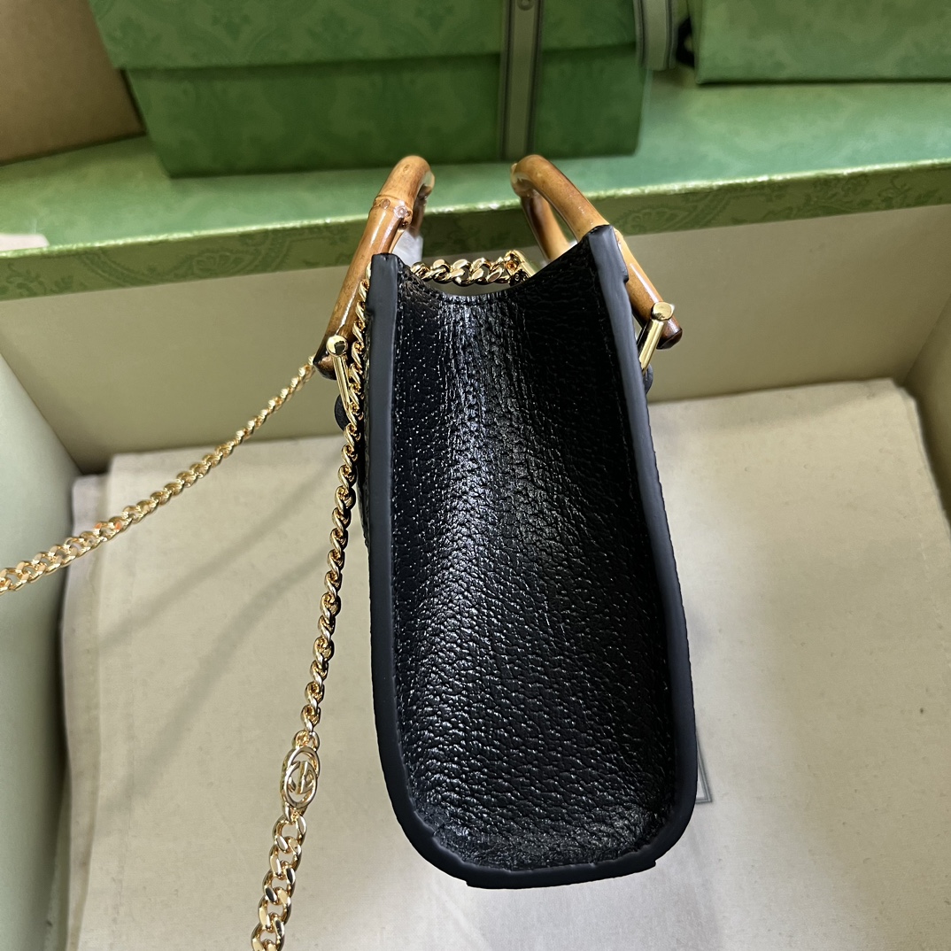 g*u*i diana S*per mini bag