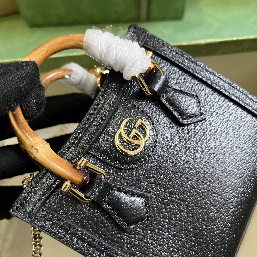 g*u*i diana S*per mini bag