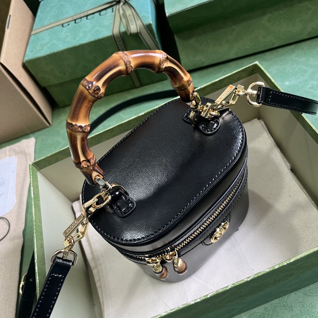 G*u*i mini bamboo shoulder bag