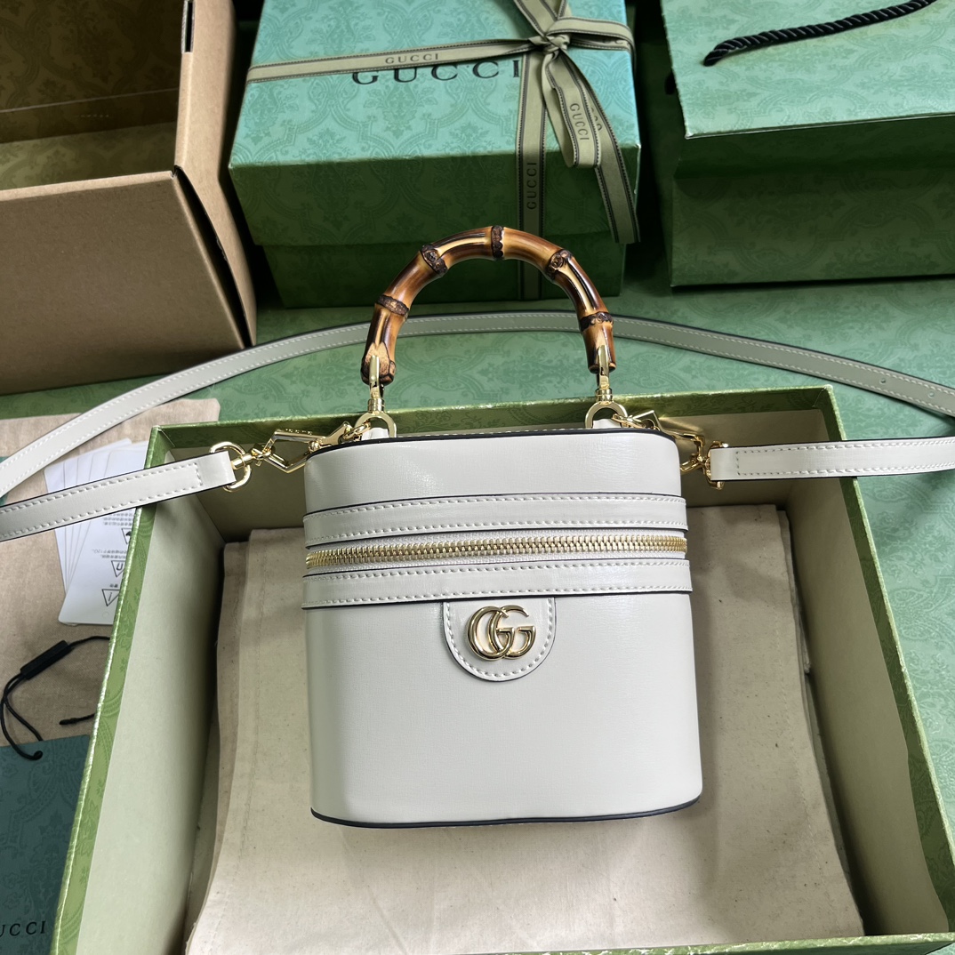 G*u*i mini bamboo shoulder bag