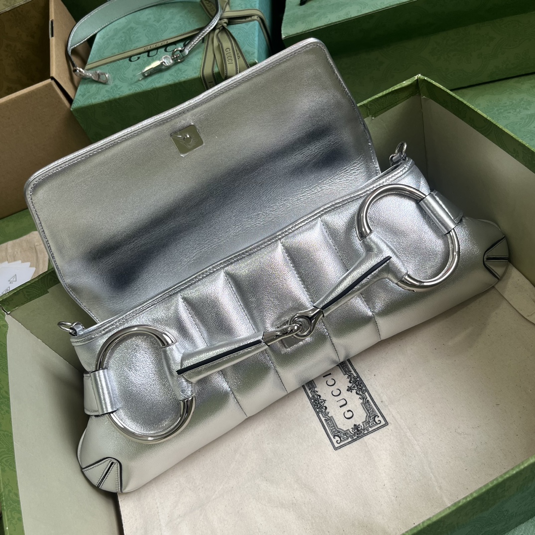 G*u*i horsebit chain medium shoulder bag