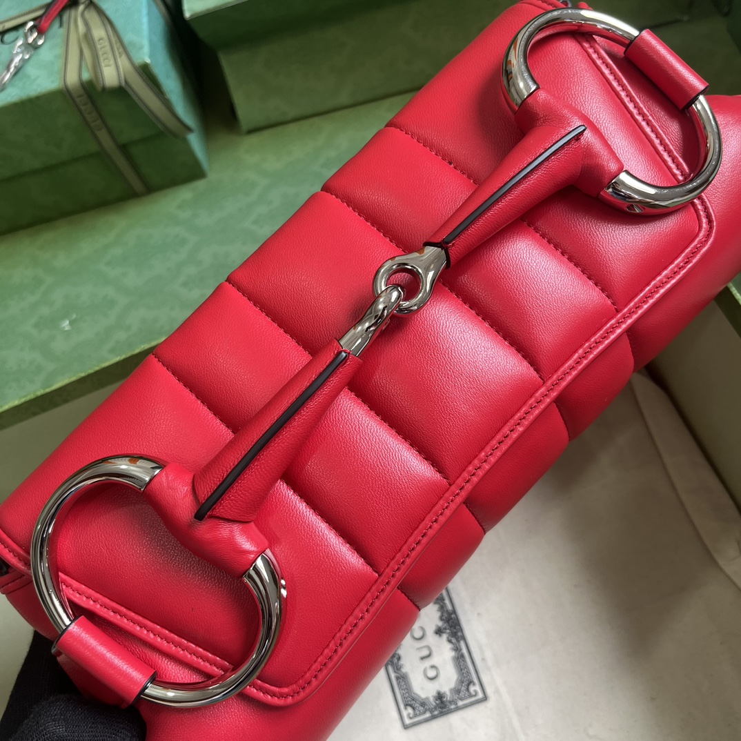 G*u*i horsebit chain medium shoulder bag