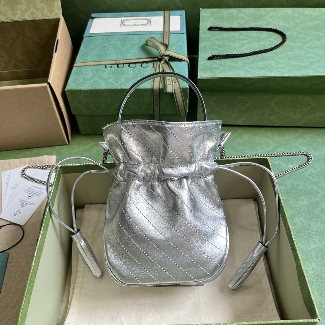 G*u*i blondie mini bucket bag