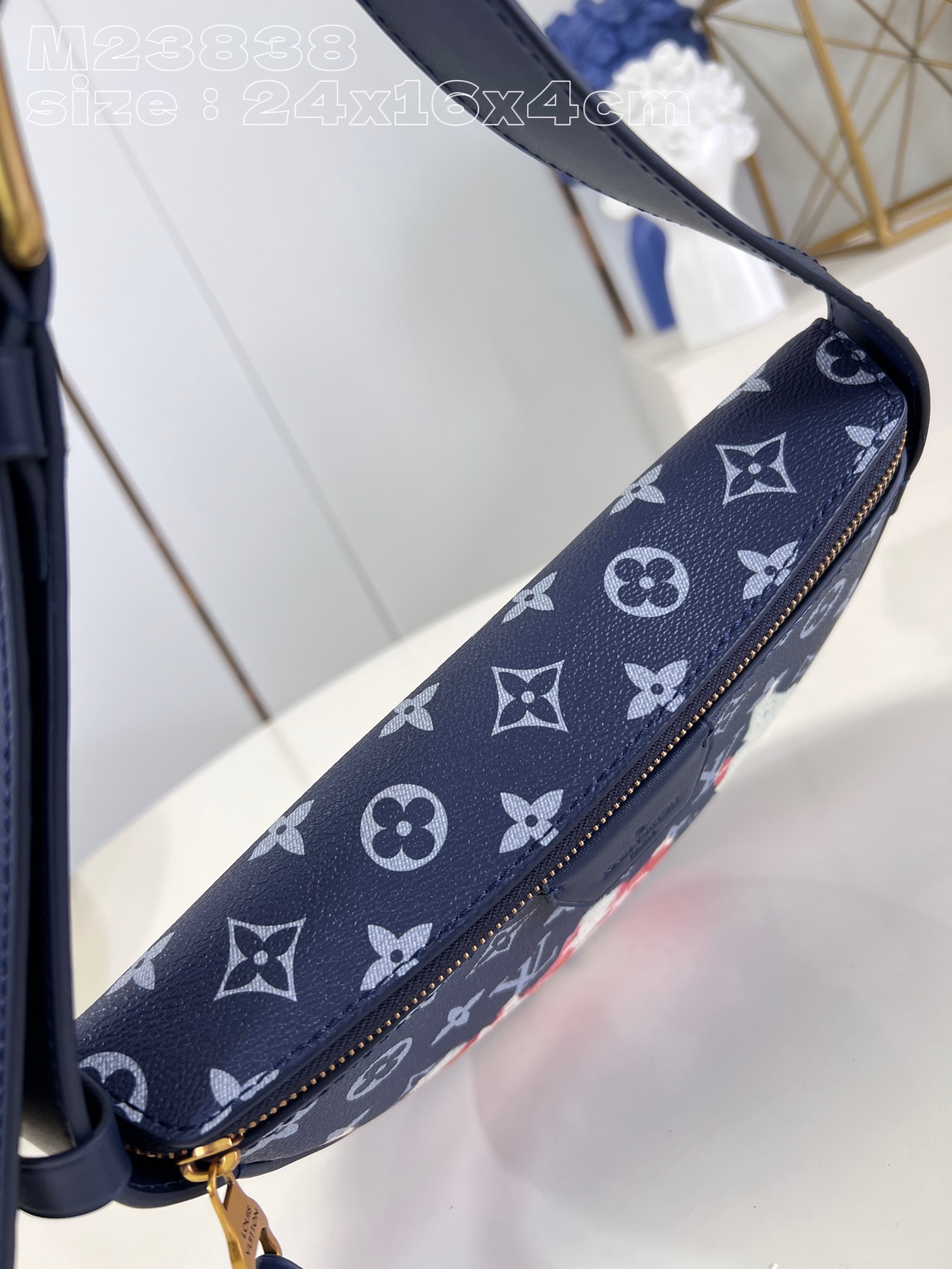 l**is V*t*n lv moon crossbody