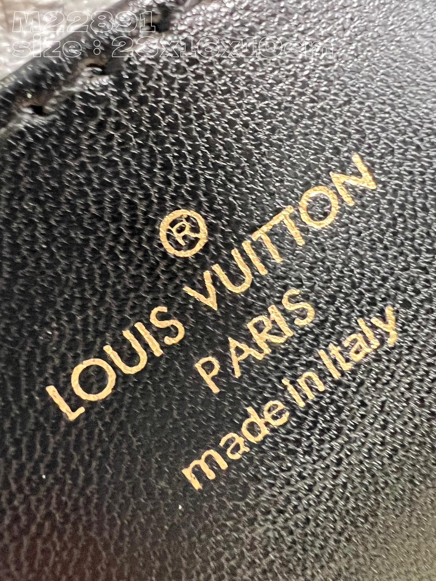 l**is V*t*n go-14 mm