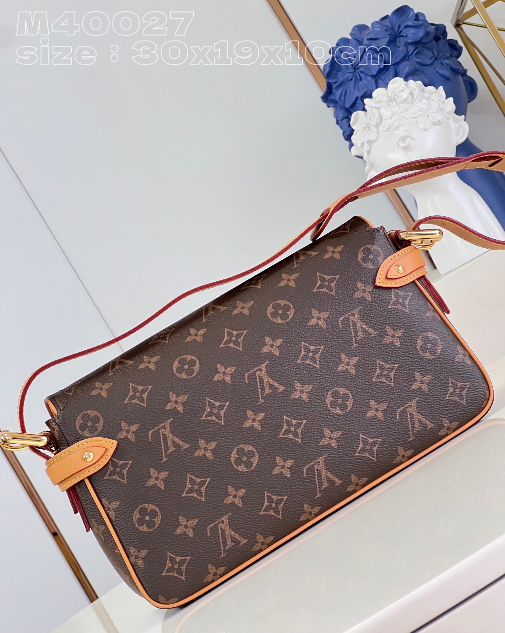 l**is V*t*n hudson pm bag