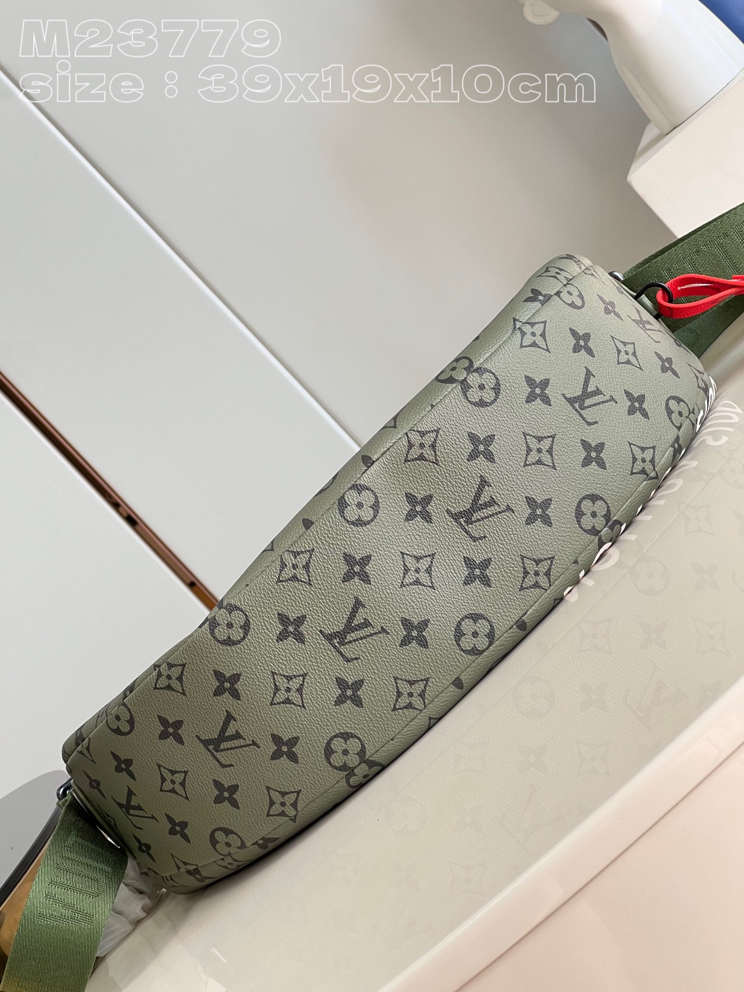 l**is V*t*n hamac bag