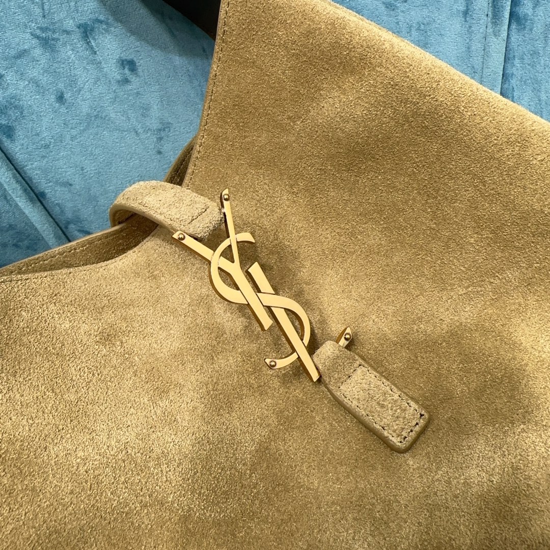 ysl le 5 À 7 S*pple small