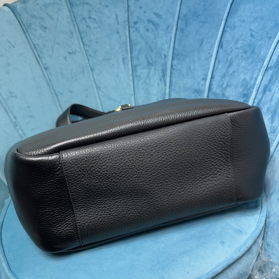 YSL BEA IN GRAINED LEATHER