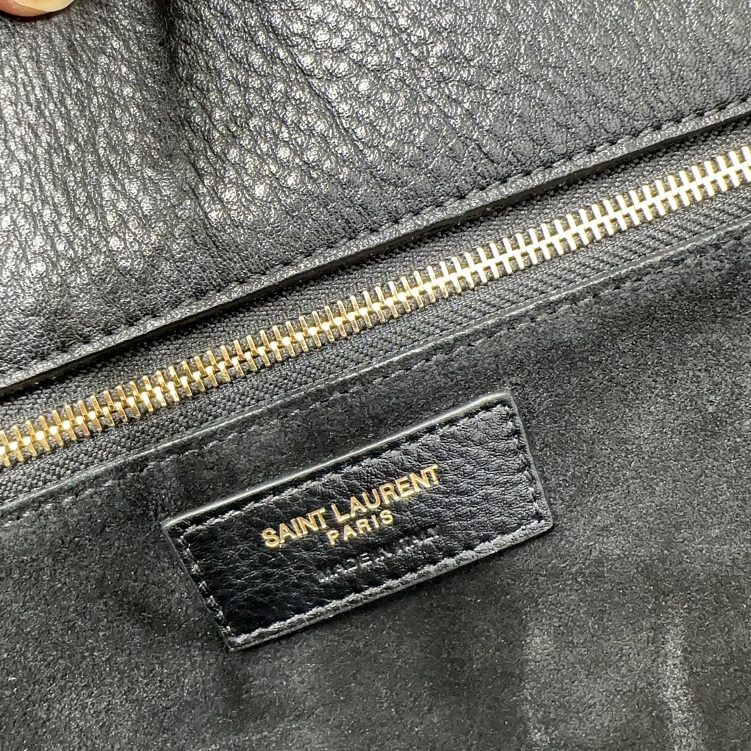 YSL BEA IN GRAINED LEATHER