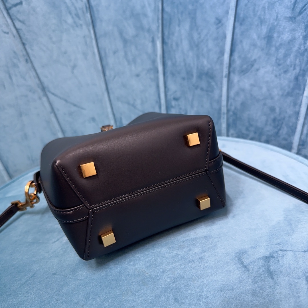 YSL LE 37 MINI IN SHINY LEATHER