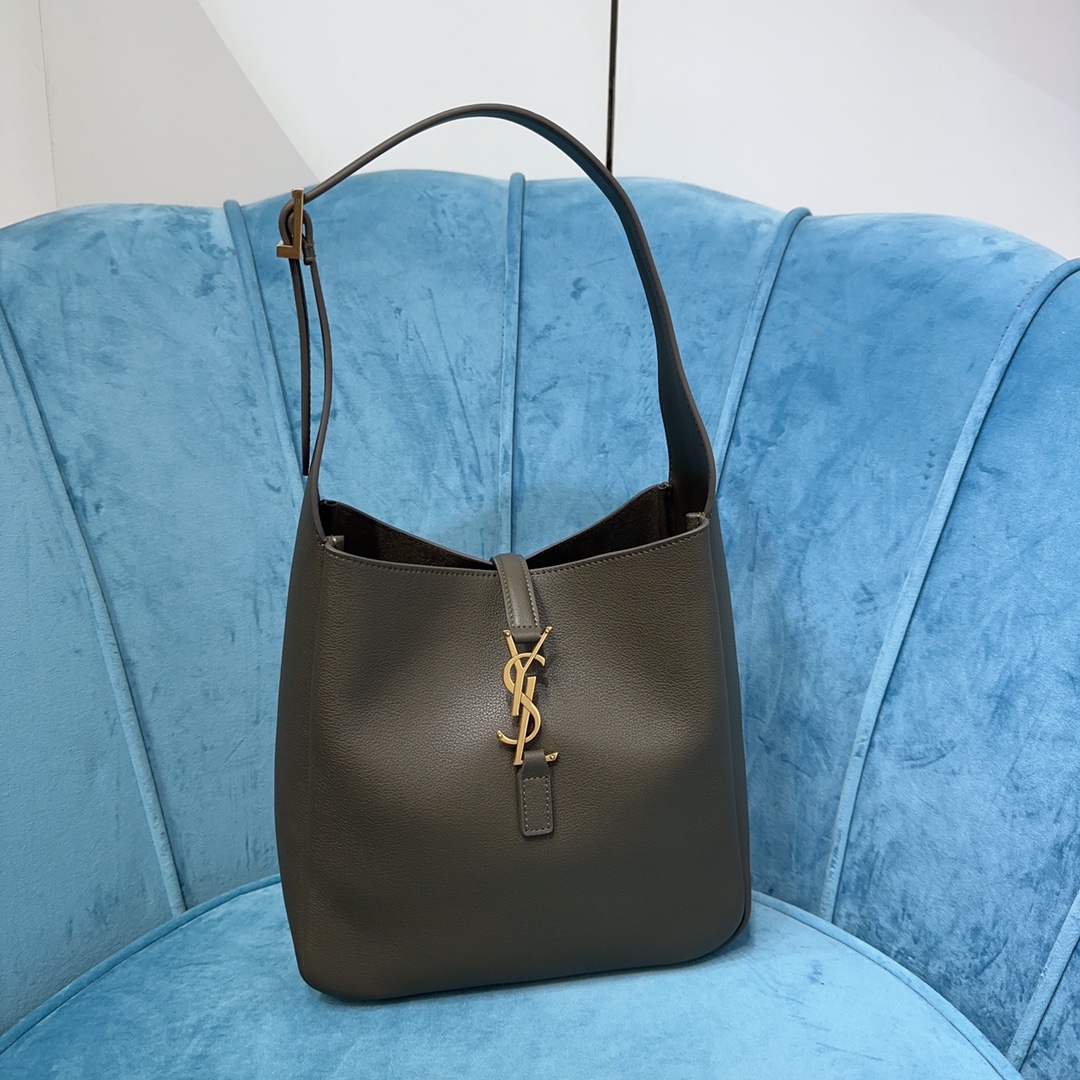 YSL LE5À7 SOFT SMALL Hobo Bag