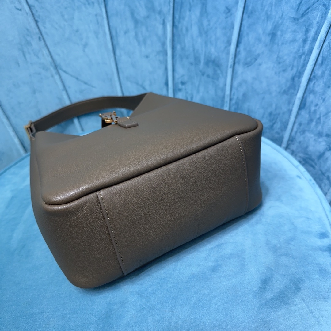 YSL LE5À7 SOFT SMALL Hobo Bag