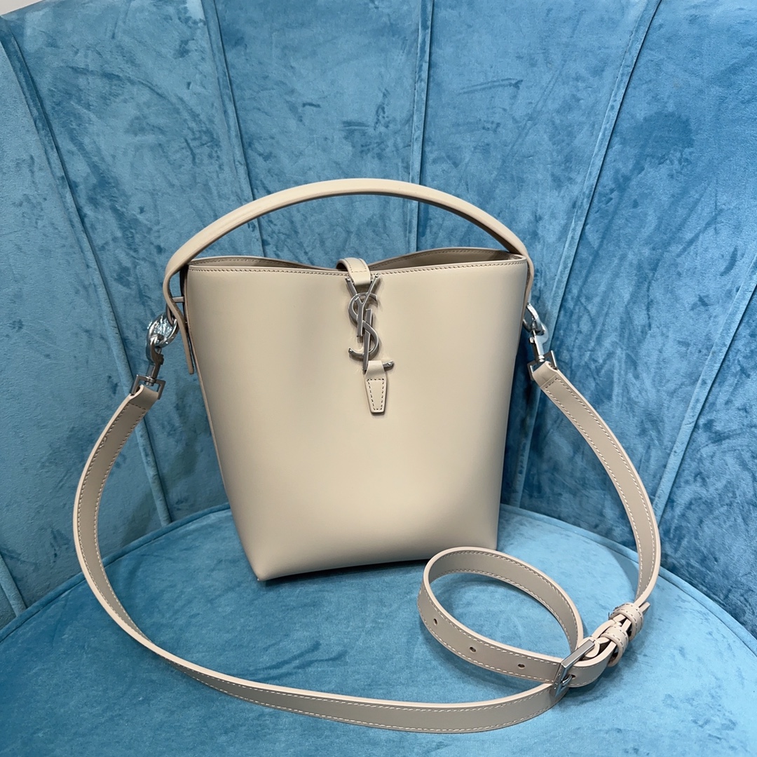 YSL LE 37 SMALL IN SHINY LEATHER