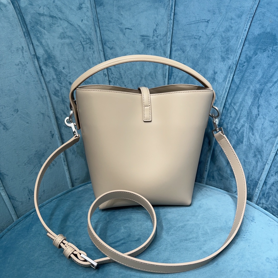 YSL LE 37 SMALL IN SHINY LEATHER