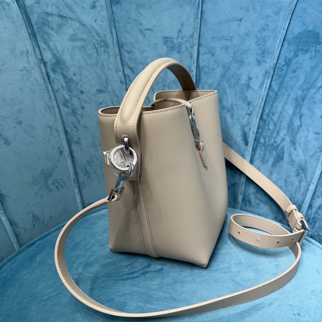 YSL LE 37 SMALL IN SHINY LEATHER