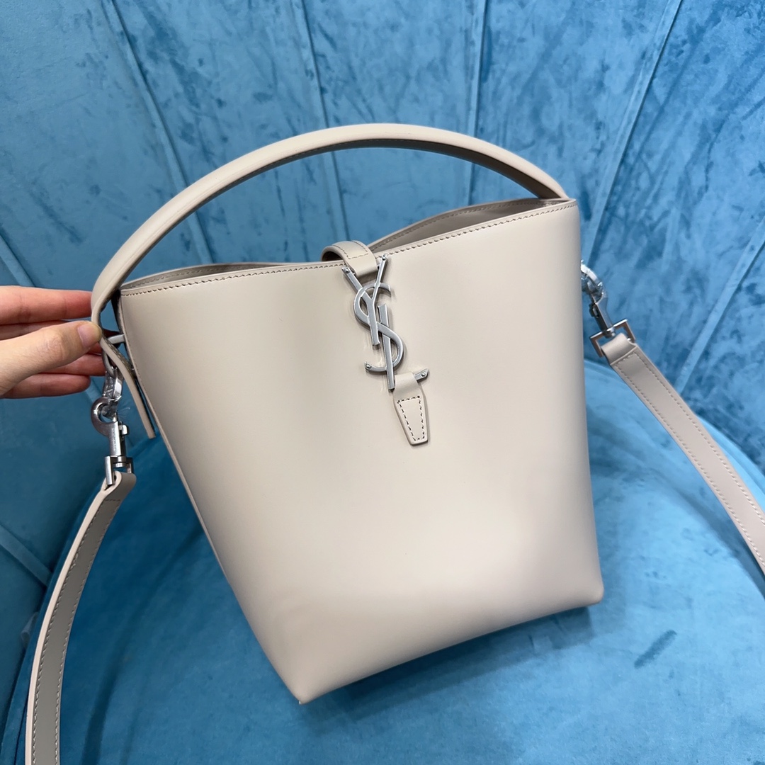 YSL LE 37 SMALL IN SHINY LEATHER