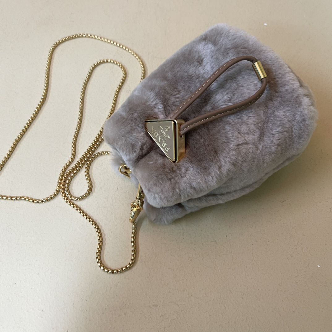 Pra*a shearling mini-pouch