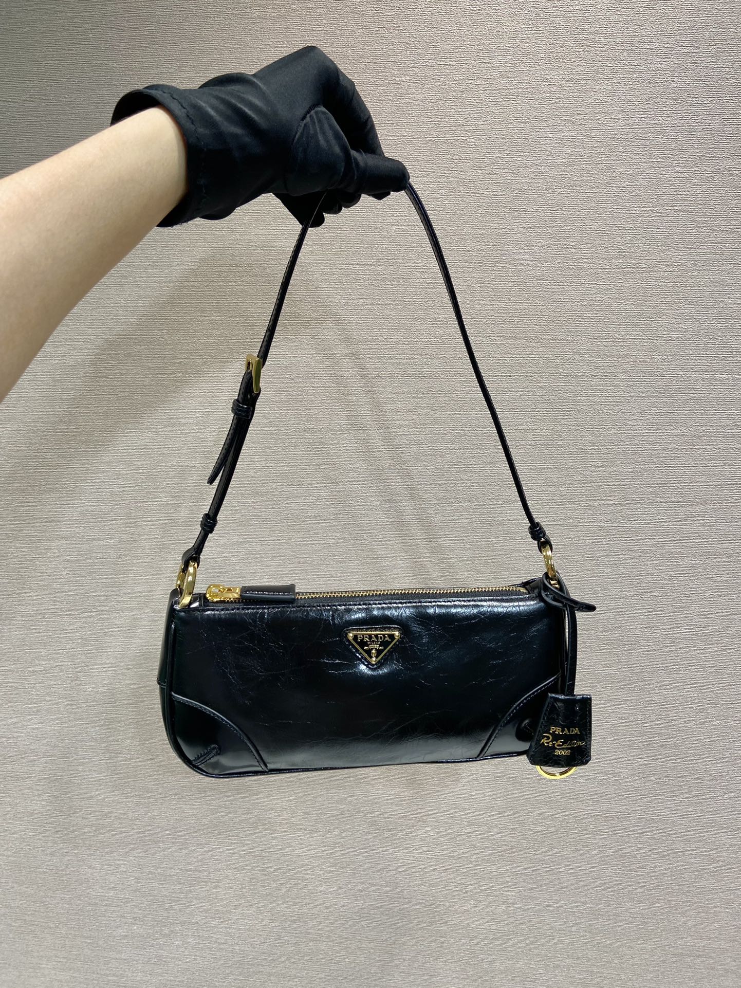 Pra*a Pra*a re-edition 2002 small leather shoulder bag