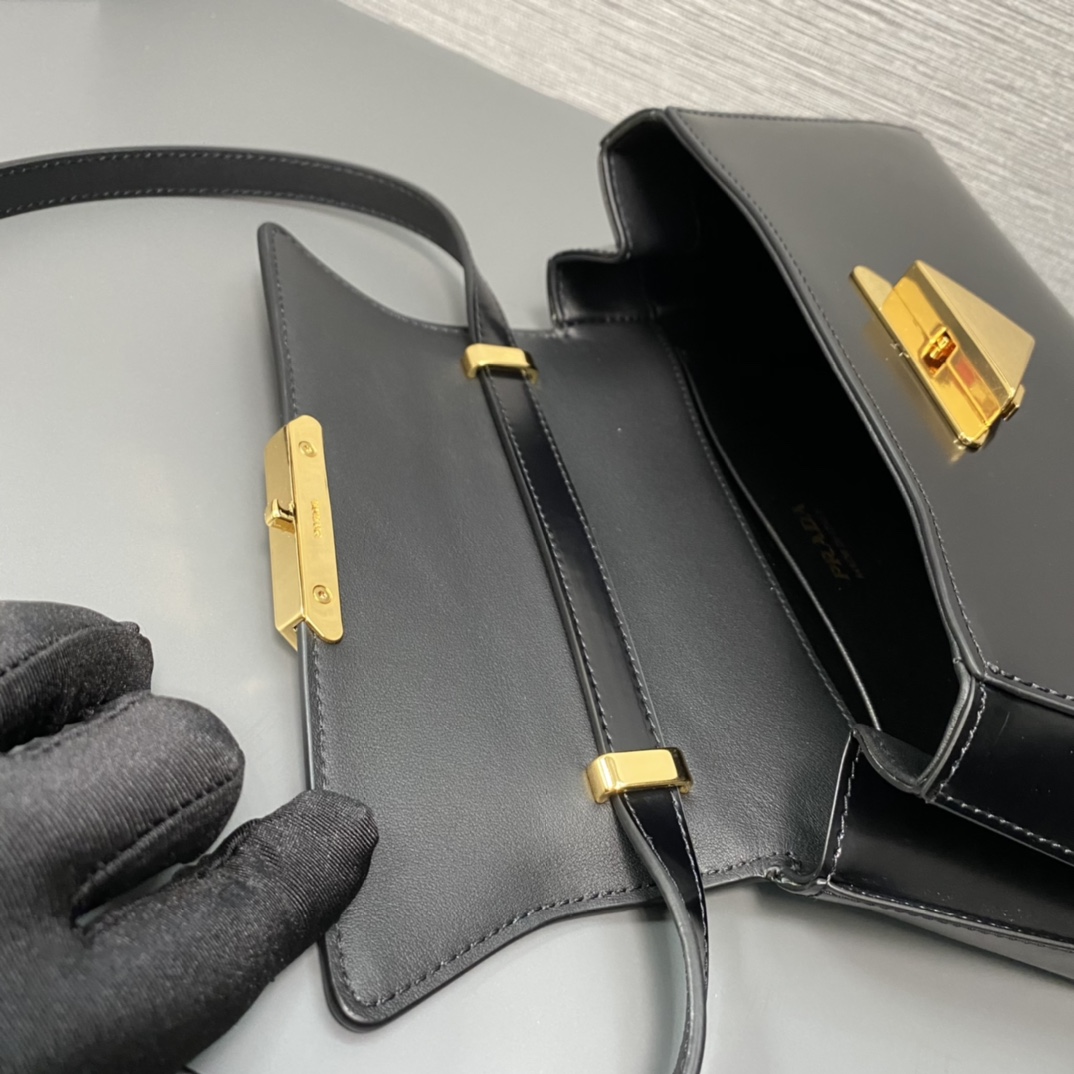 Pra*a medium brushed leather handbag