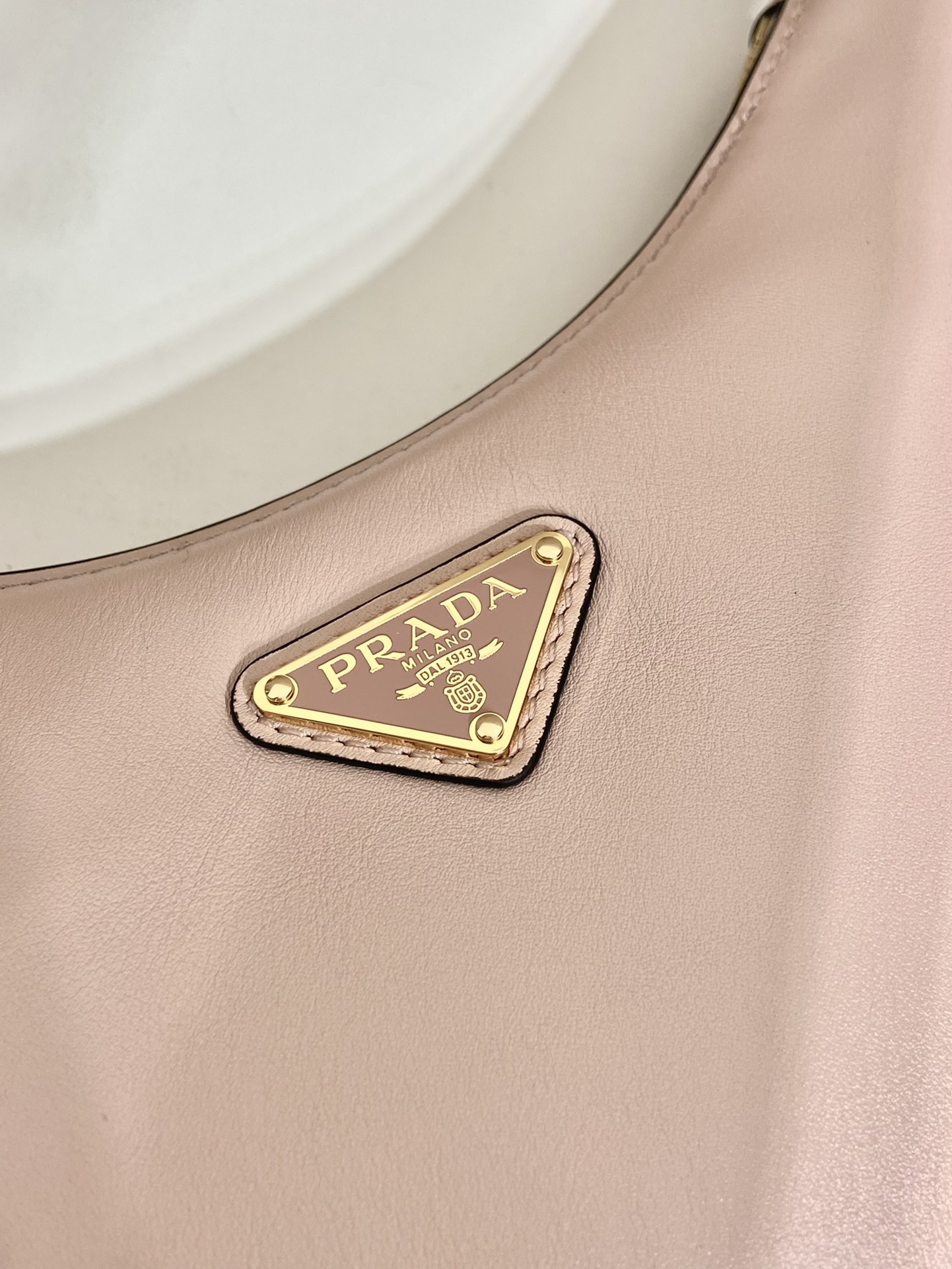 Pra*a arqué leather shoulder bag