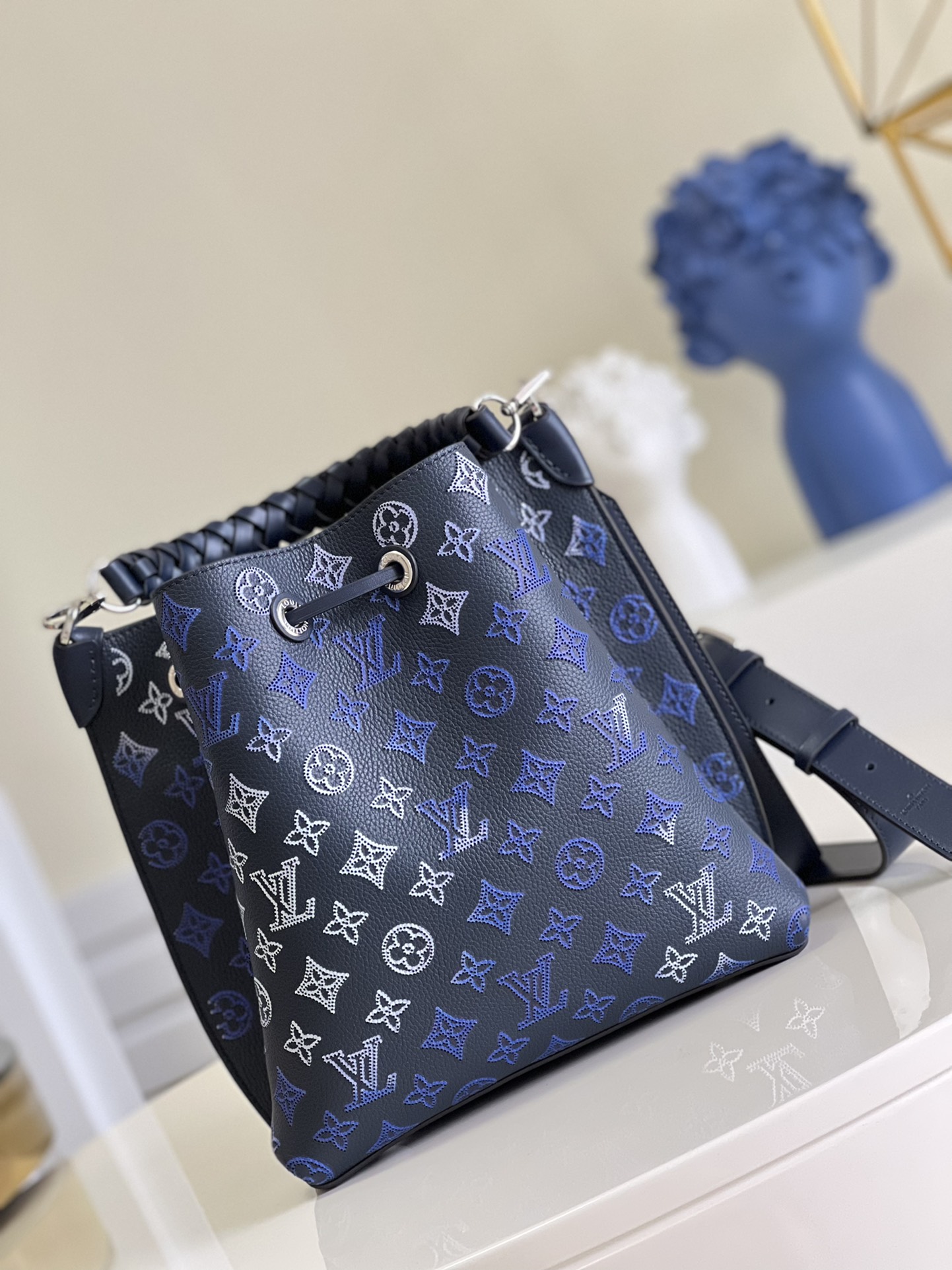 l**is V*t*n muria tote