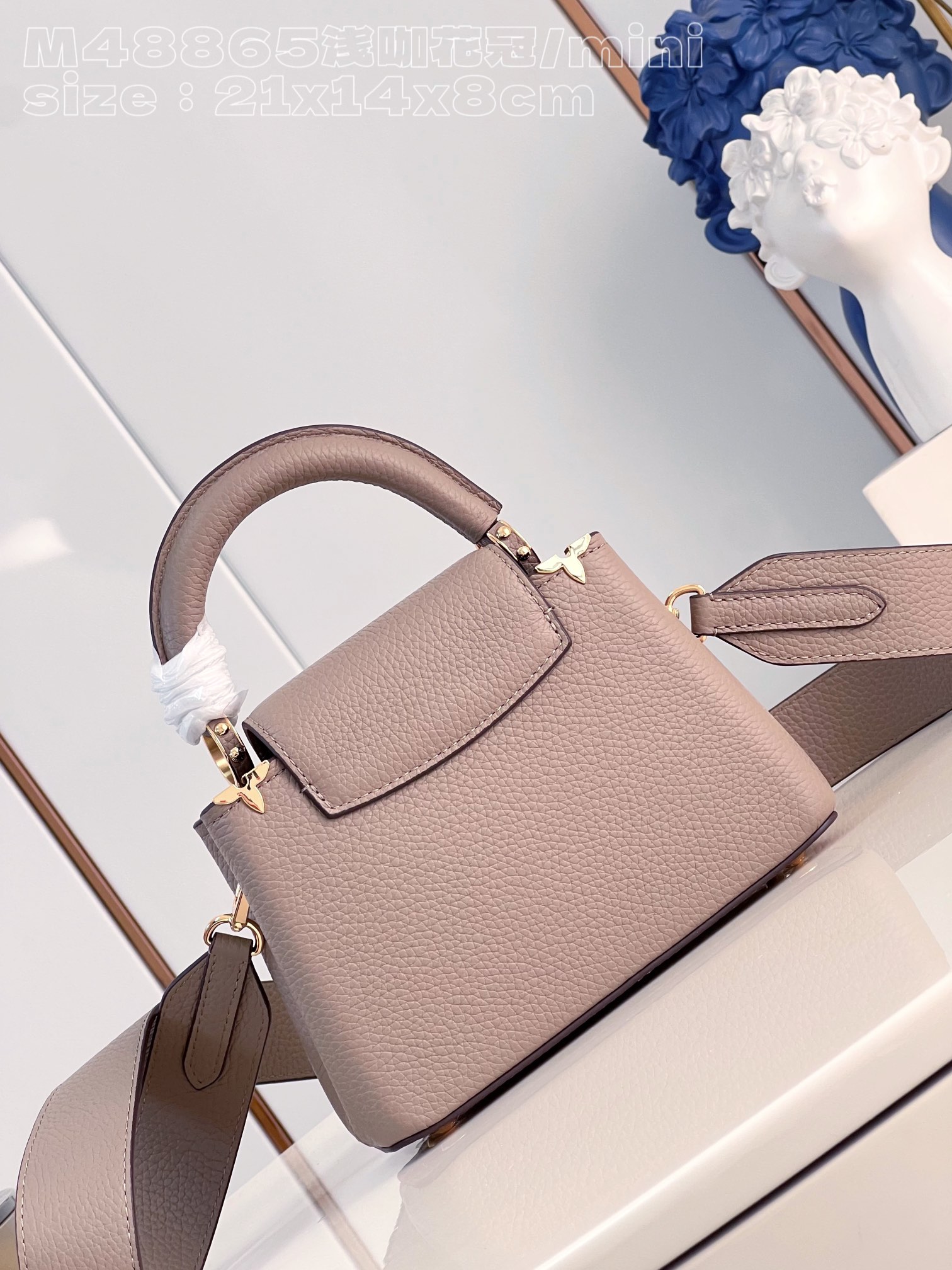 l**is V*t*n capucines mini bag