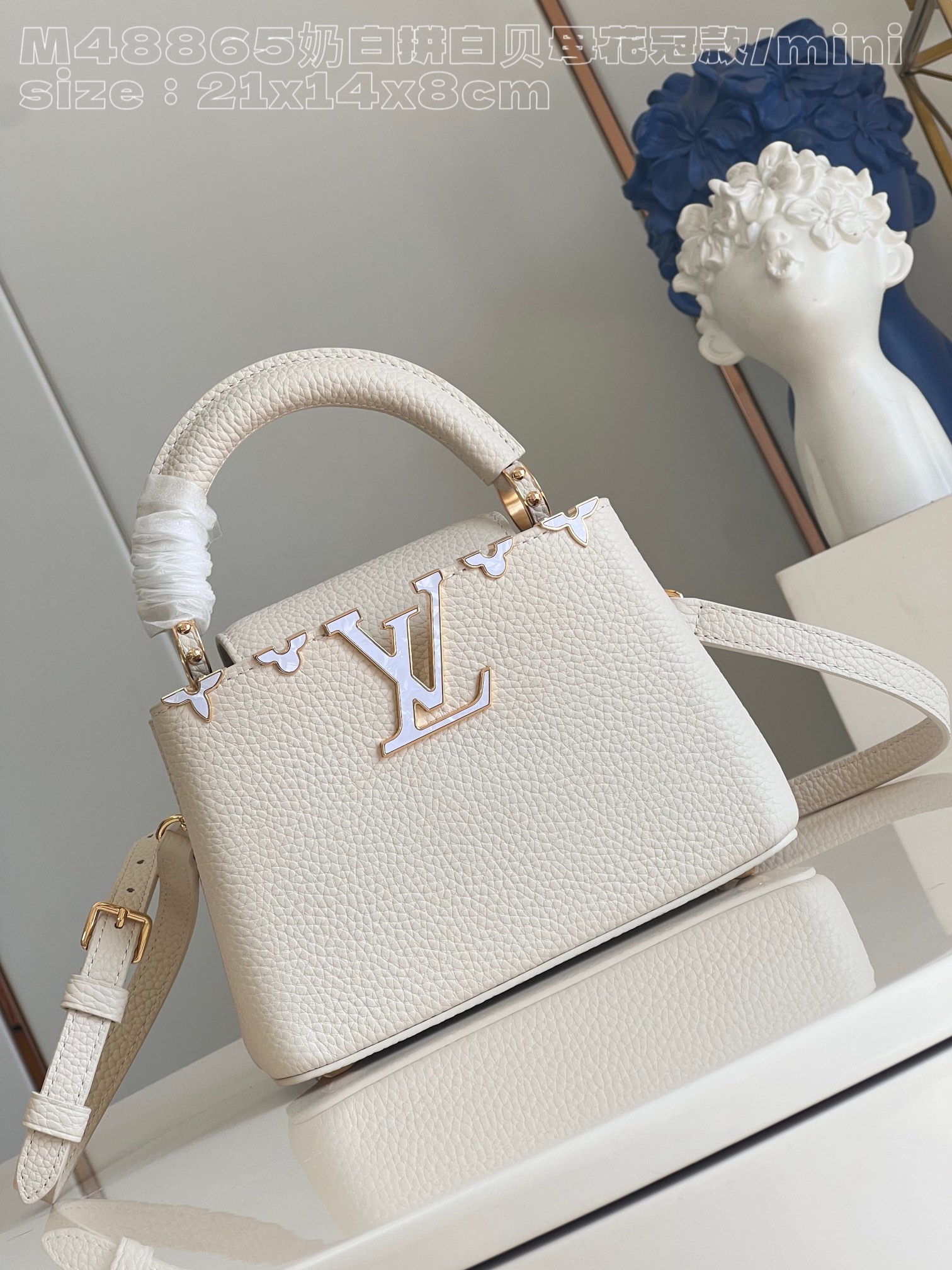 l**is V*t*n capucines mini bag