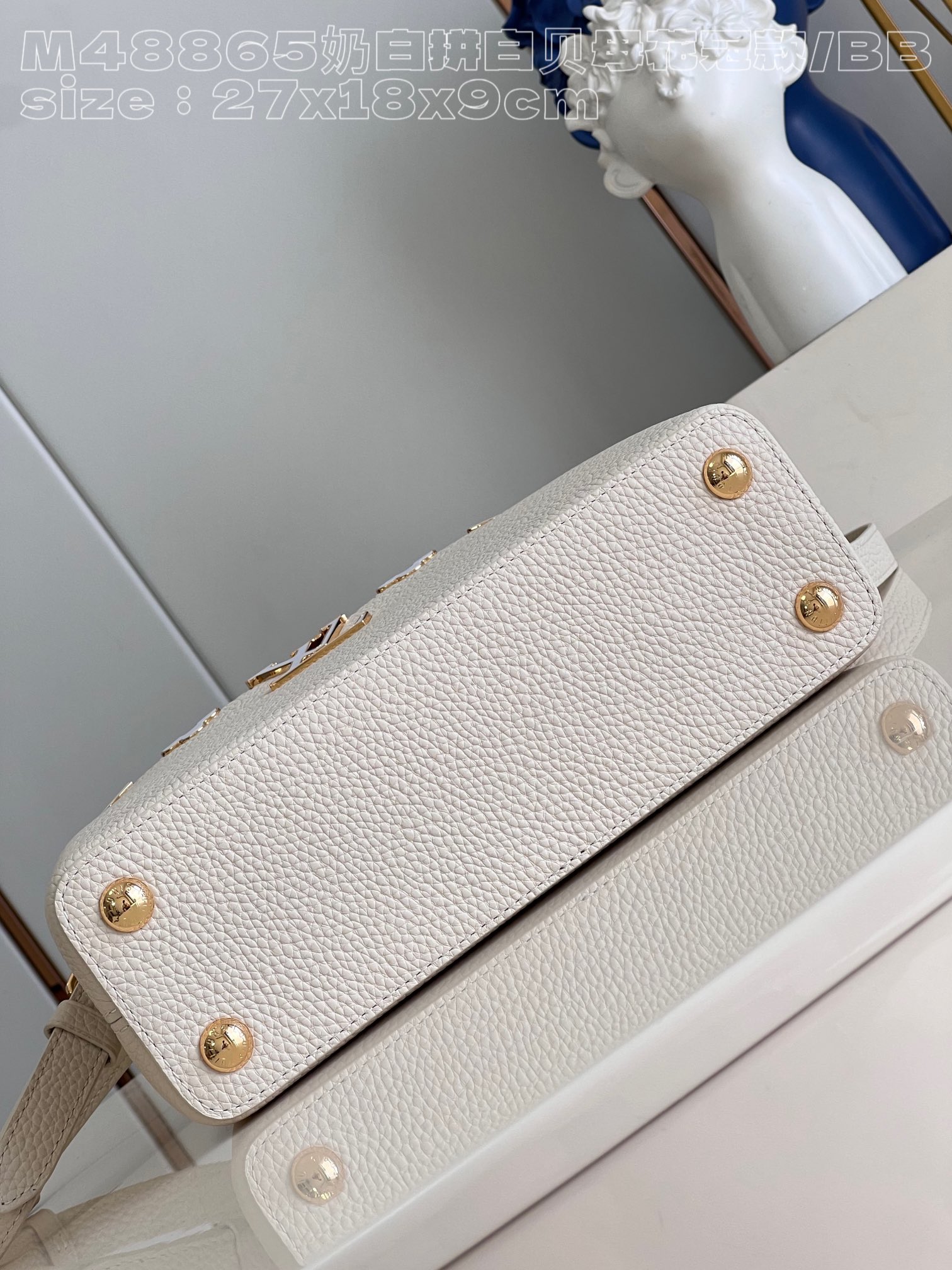 l**is V*t*n capucines bb handbag
