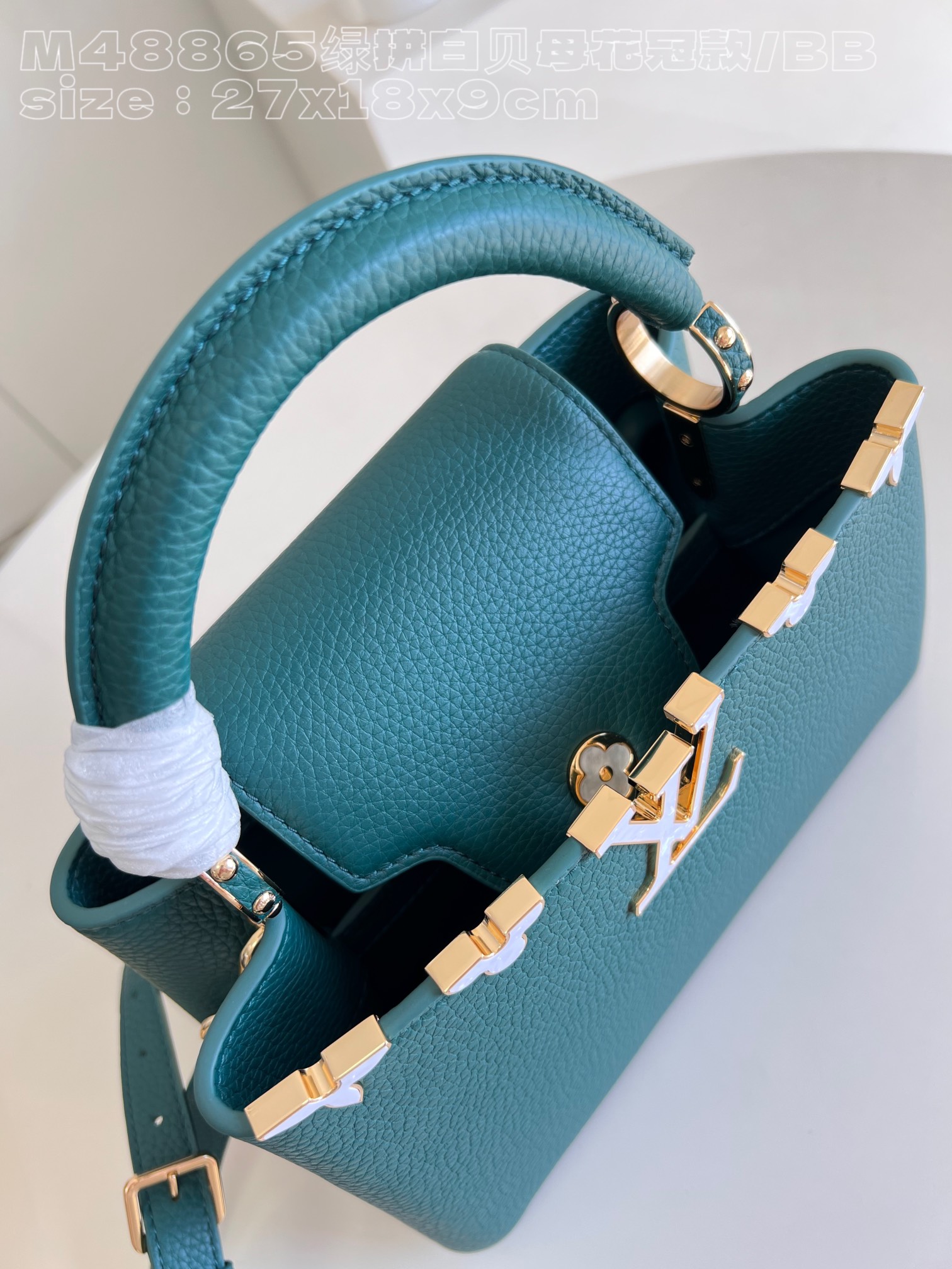 l**is V*t*n capucines bb handbag