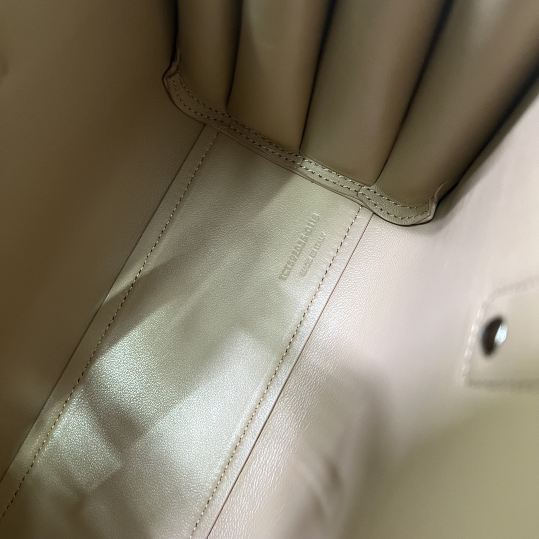 YSL SAC DE JOUR NANO BAG