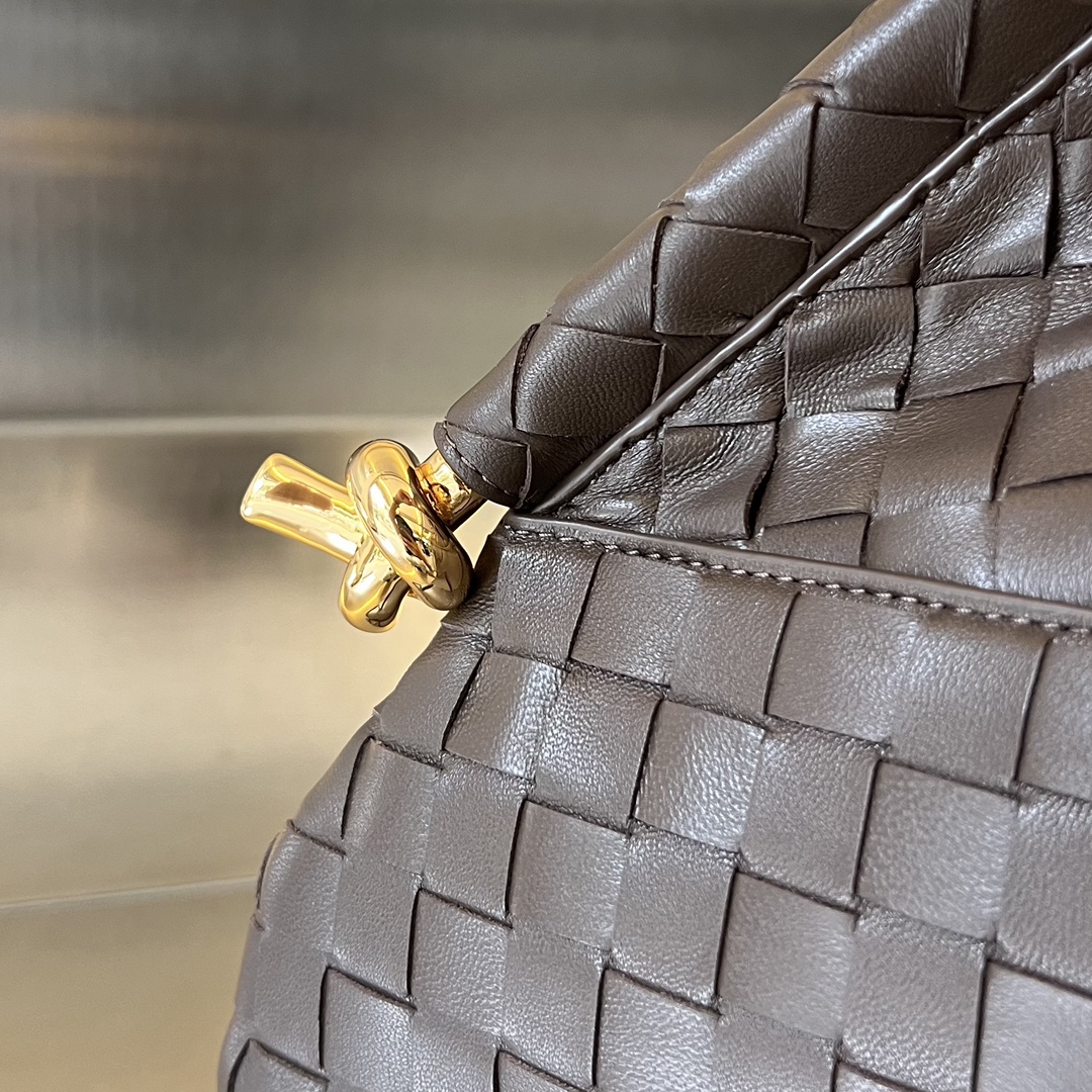 bo*te*ga Ve*ne*ta small solstice shoulder bag