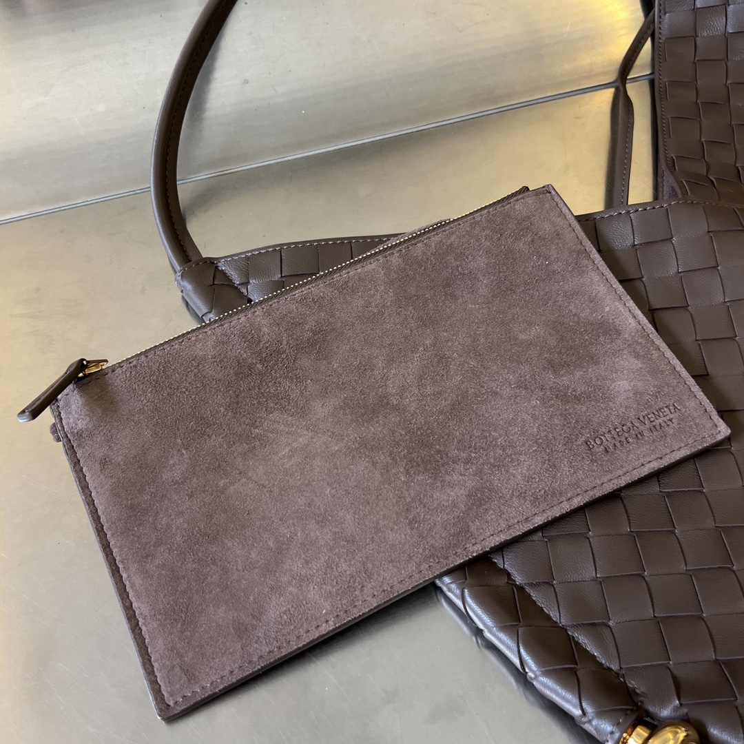 bo*te*ga Ve*ne*ta medium solstice shoulder bag