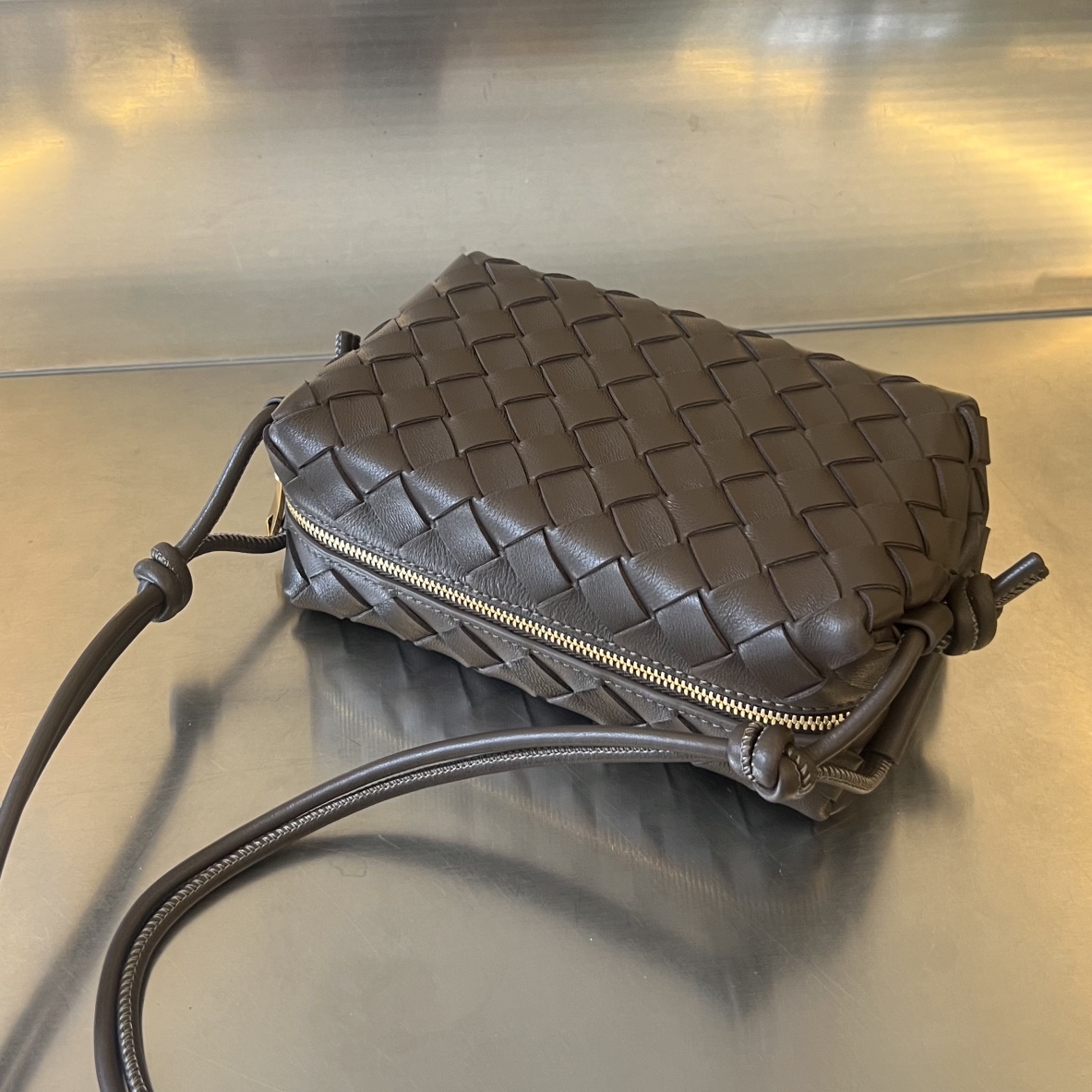 bo*te*ga Ve*ne*ta mini loop camera bag