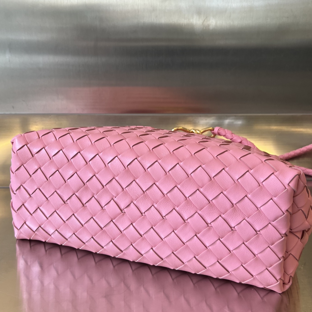 bo*te*ga Ve*ne*ta medium andiamo bag
