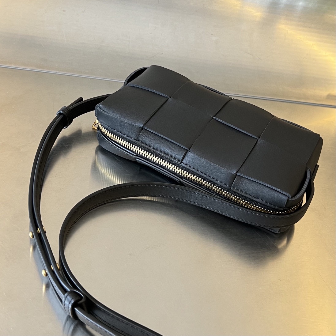 bo*te*ga Ve*ne*ta mini cassette cross-body bag
