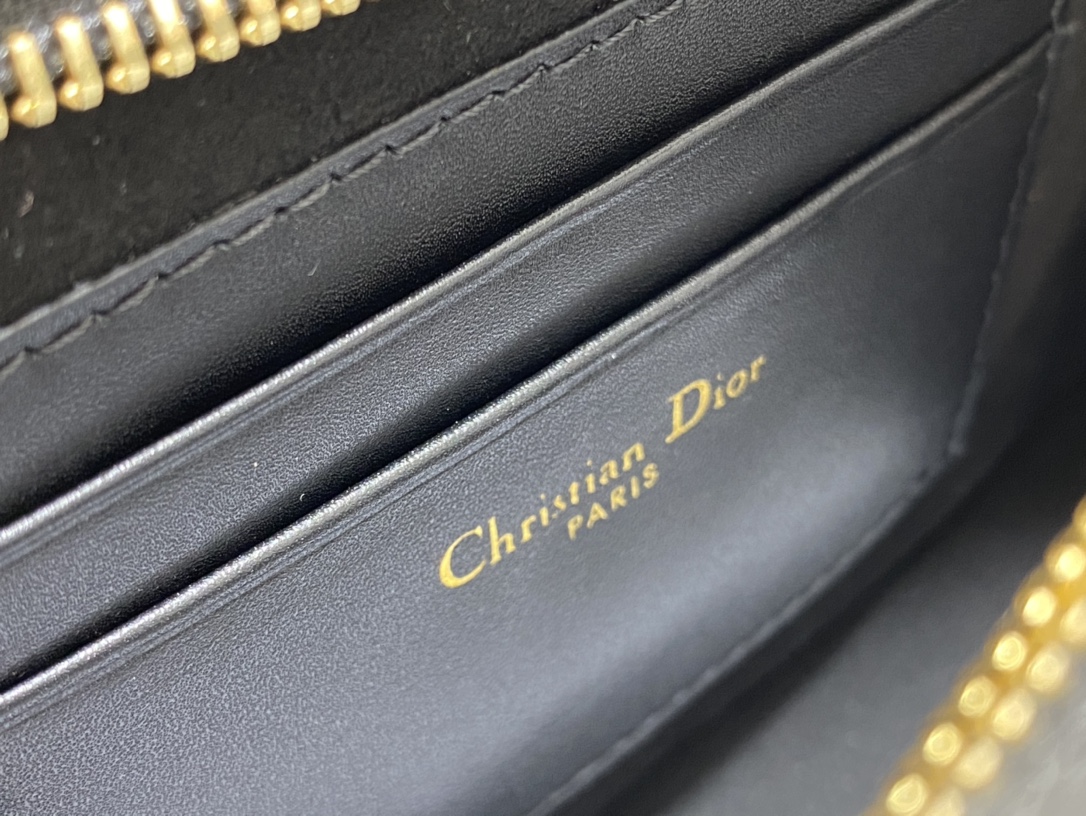 D*or cd signature hobo mini bag