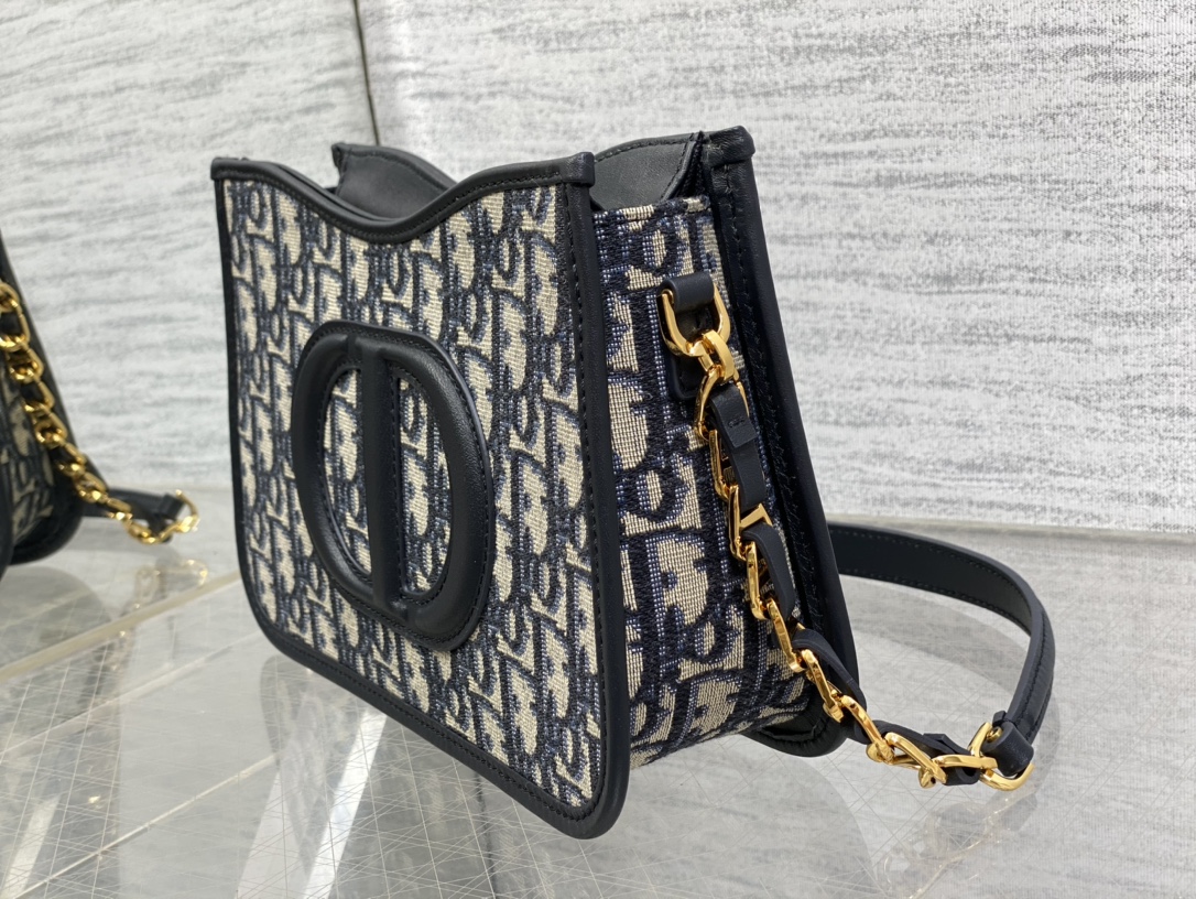 D*or cd signature hobo mini bag