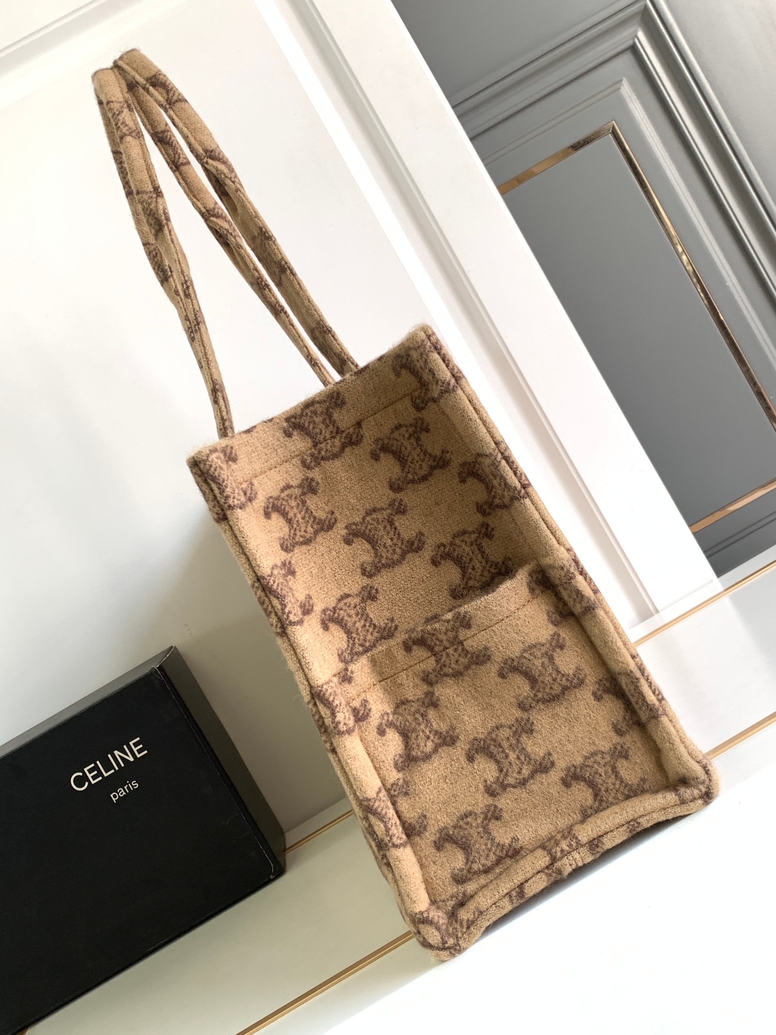 Ce**e large cabas thais