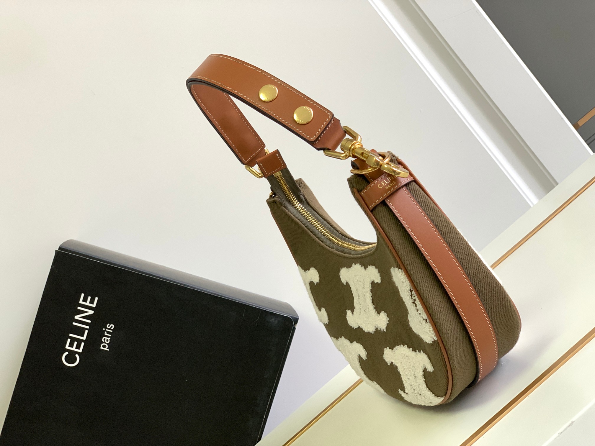 Ce**e ava bag