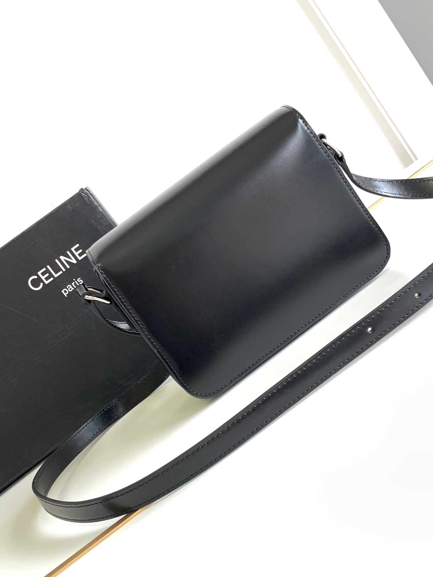 Ce**e teen triomphe bag