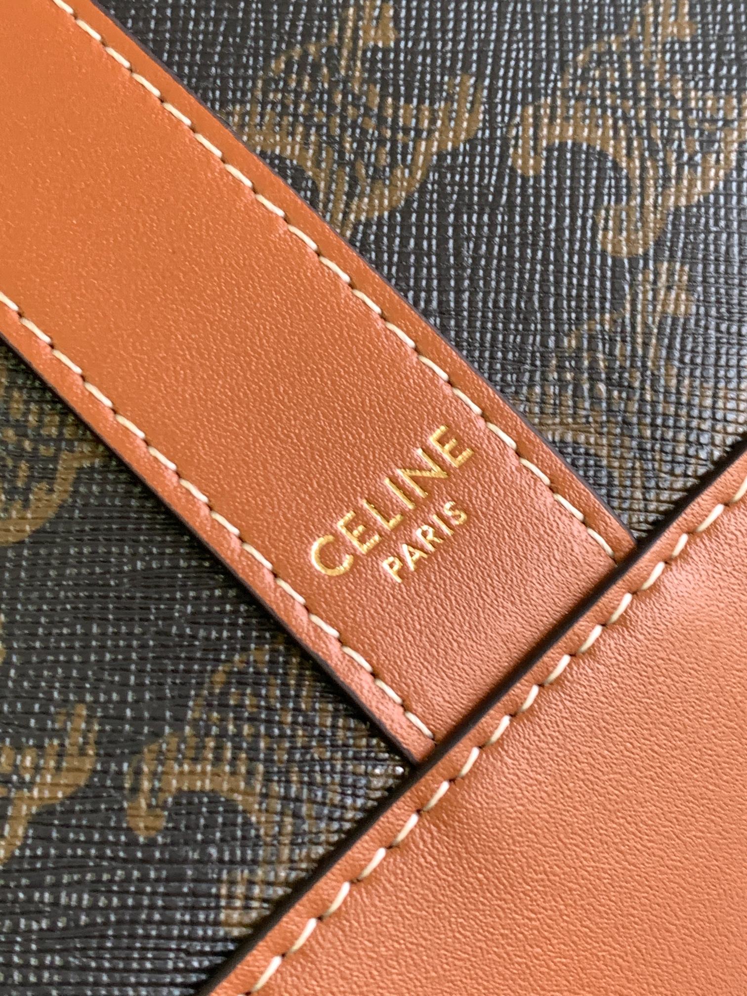 Ce**e medium cabas in triomphe canvas and calfskin